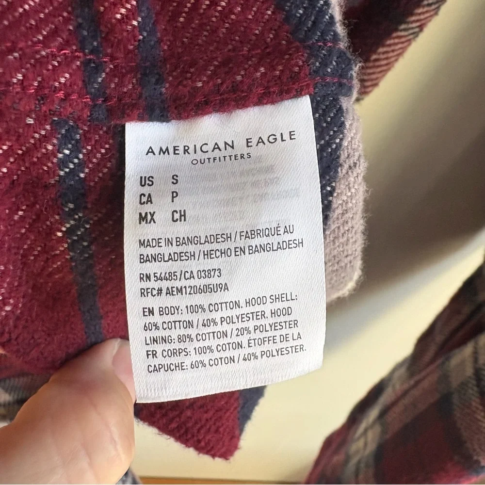 American Eagle Outfitters Flannel Plaid Button Down Shirt Men’s‎ Small
